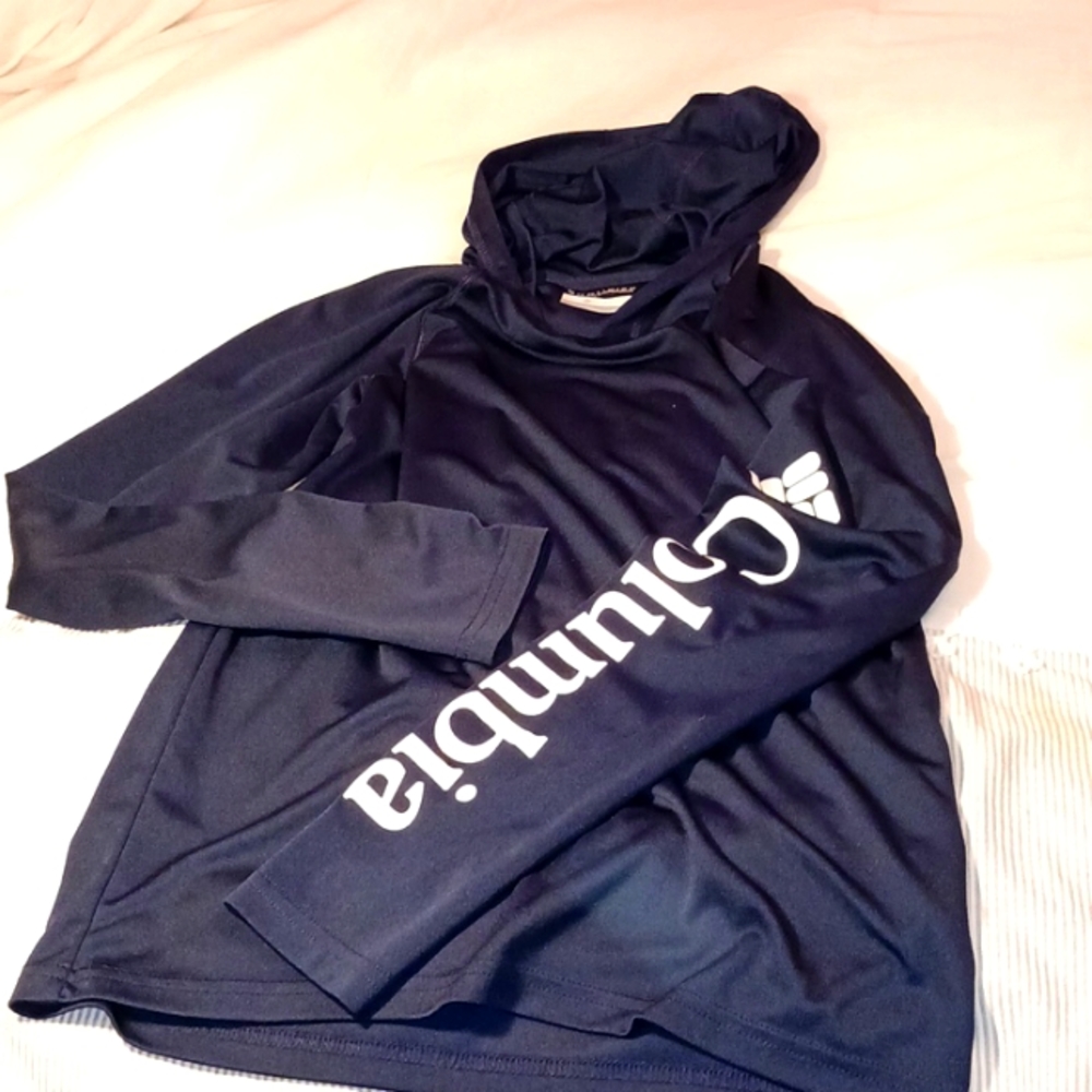 Columbia omni wick long-sleeved hoodie shirt